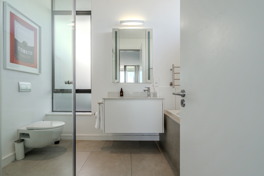 3 Bedroom Property for Sale in Sea Point Western Cape